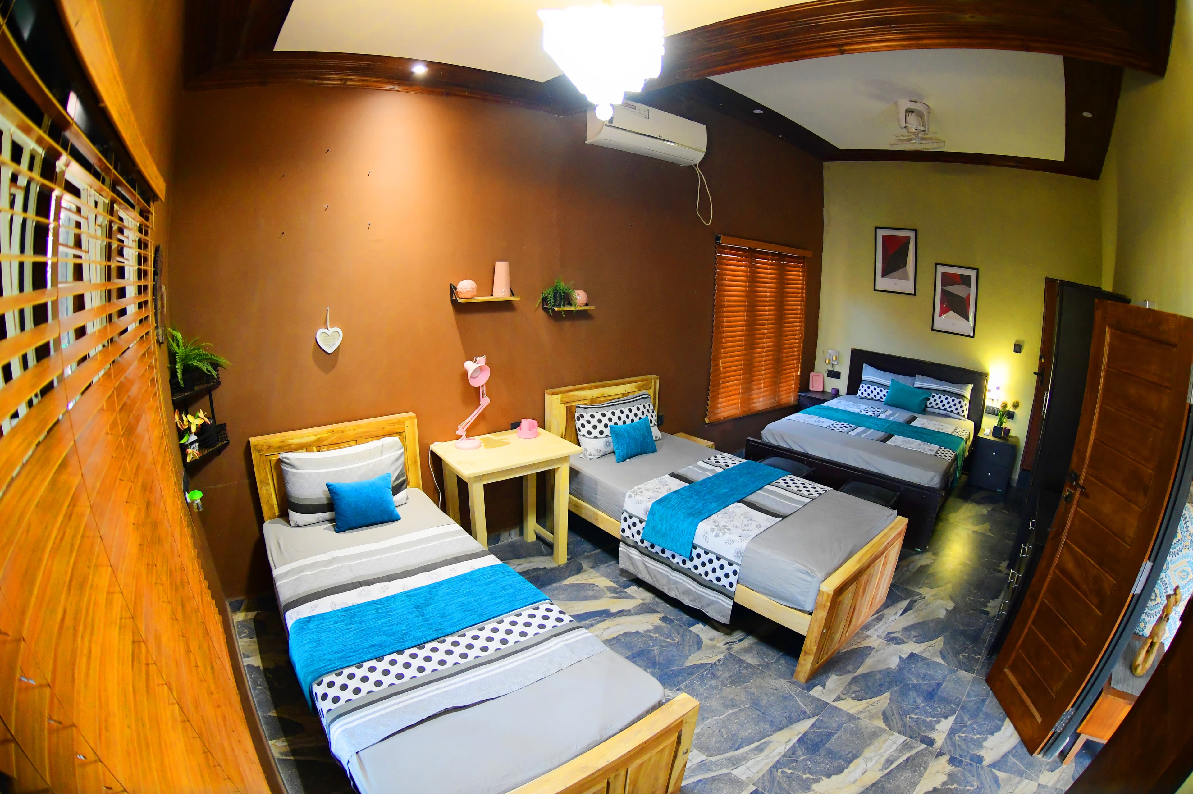 Deluxe Quadruple Room